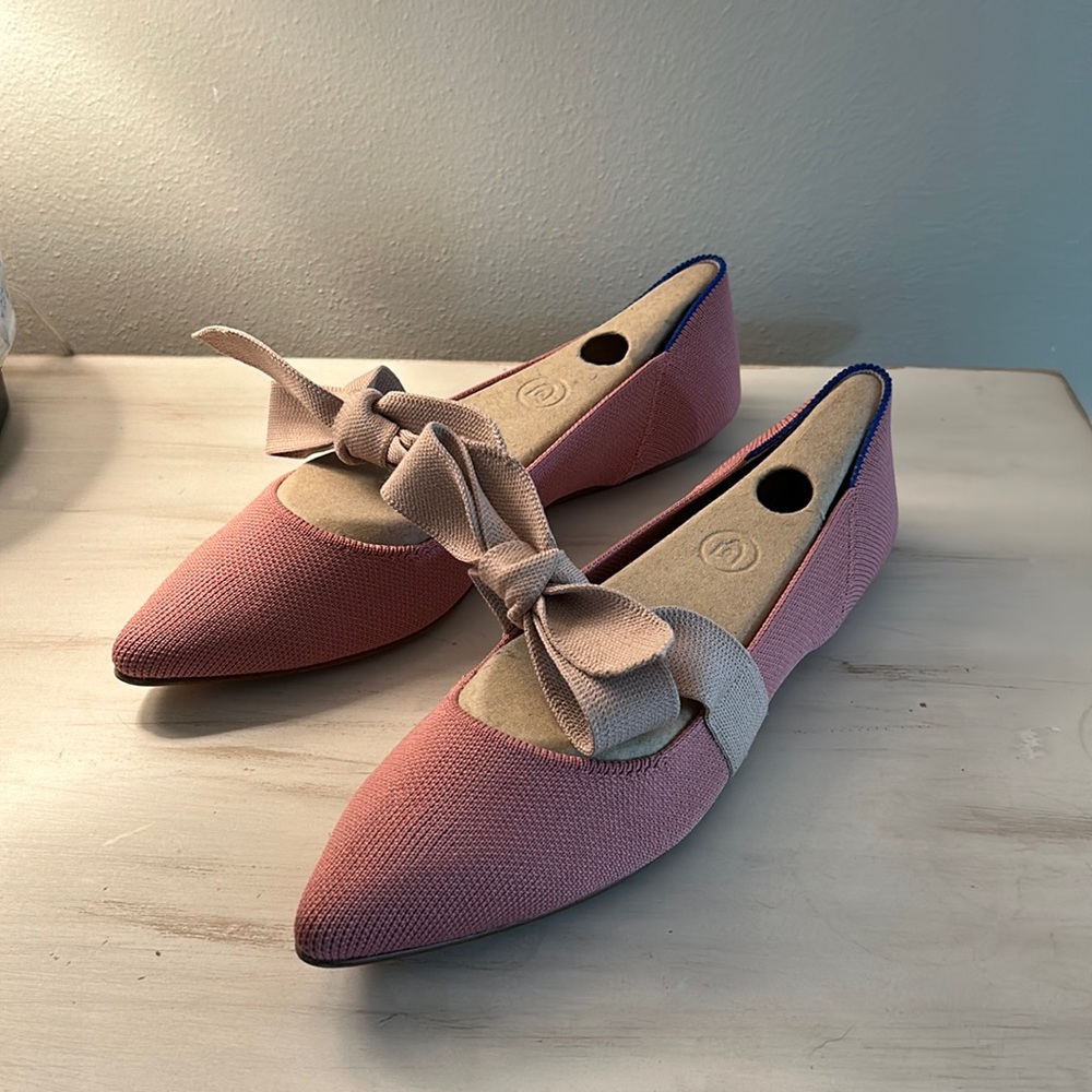 Rothy’s mary jane tie flats